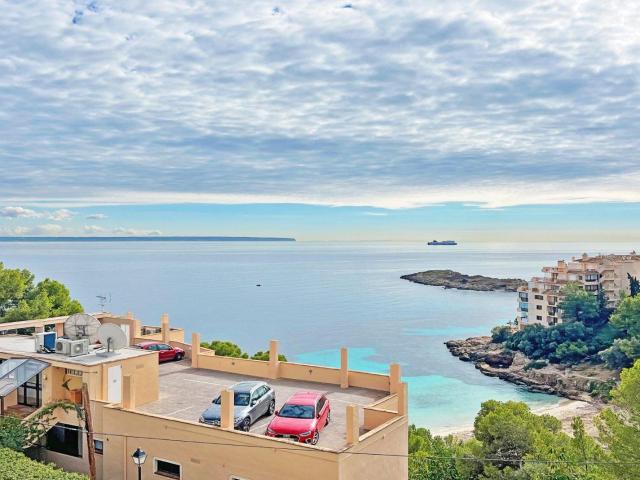 Fantásticamente ubicado justo al lado de una de las playas m. 84m² Illetes