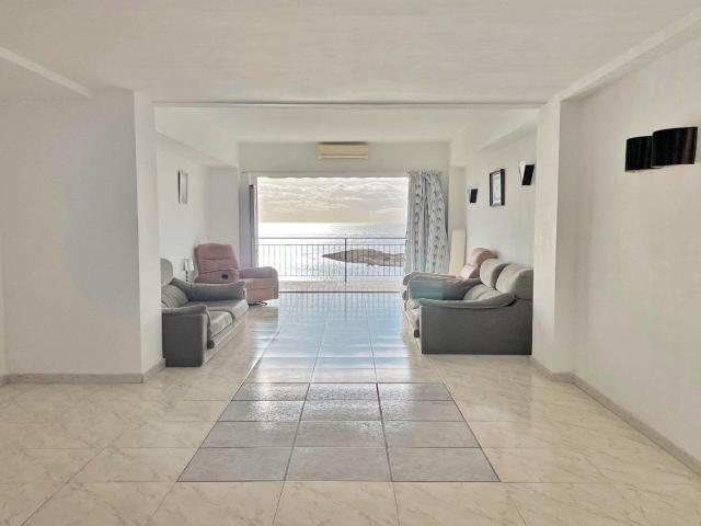 Fantásticamente ubicado justo al lado de una de las playas m. 84m² Illetes