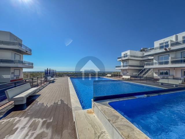 Fantástico Apartamento com lugar de garagem em empreendimento a 5 minutos a pé da praia