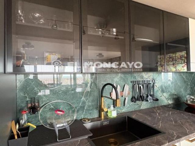 Fantástico apartamento con impresionantes vistas junto al puerto deportivo de Guardamar del Segura