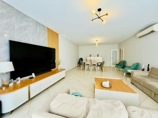 Fantástico Apartamento T4 Quinta dos Pinheiros, Abrantes