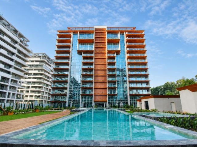 Fantástico Apartamento T2 de 98 m² com 2 Suites e Varanda de 31 m² para Venda no Monview Miraflores