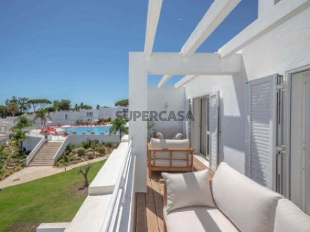 Fantástico apartamento T2 em resort de luxo à beira Mar Albufeira