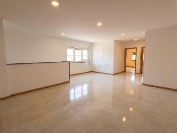 Fantástico Apartamento T2 Totalmente Remodelado no Troviscal, Oliveira do Bairro
