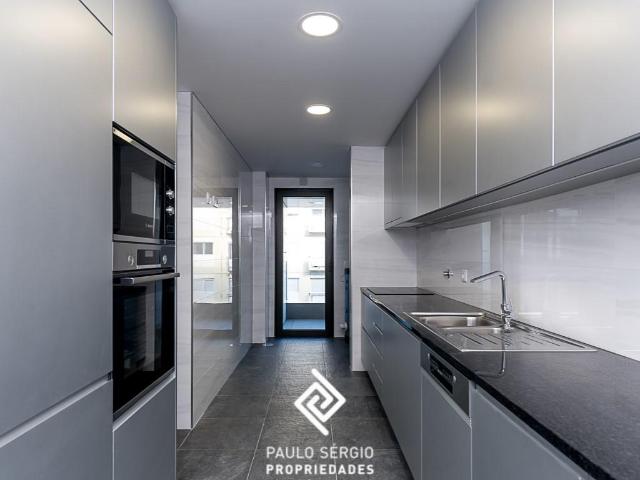 Fantástico apartamento T3 na Boavista, Porto 151m² Cedofeita, Santo Ildefonso, Sé, Miragaia, São Nicolau e Vitória