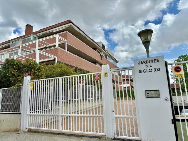 Fantástico bajo con jardín, en la mejor zona de Boadilla