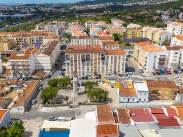 Fantástico Duplex T5 + Sotão com vista de rio e serra