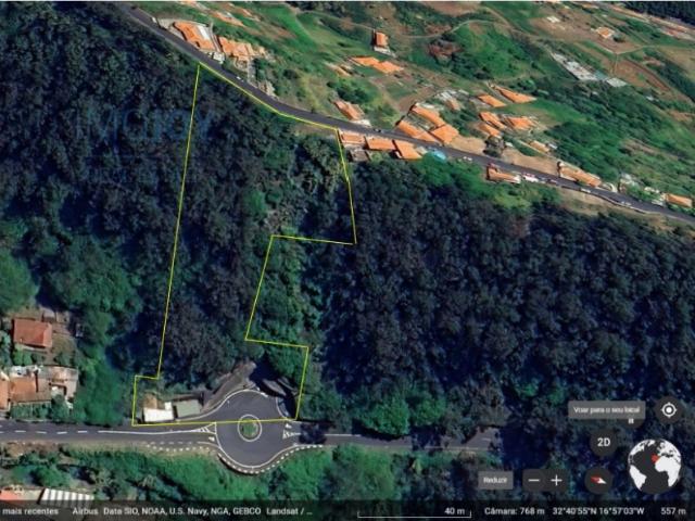 Fantástico e espaçoso terreno ideal para aldeamento turístico