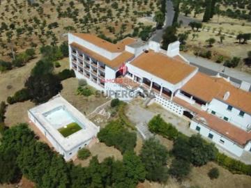 Fantástico hotel à venda em Serpa