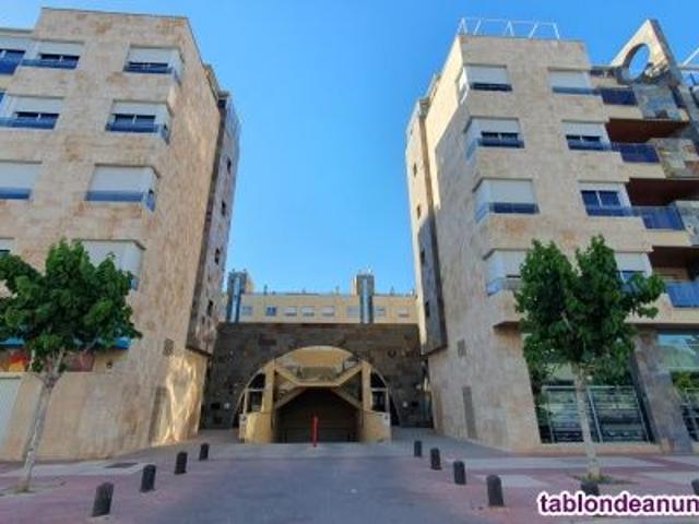 Fantastico piso en alquiler, calle periodista antonio herrero 25