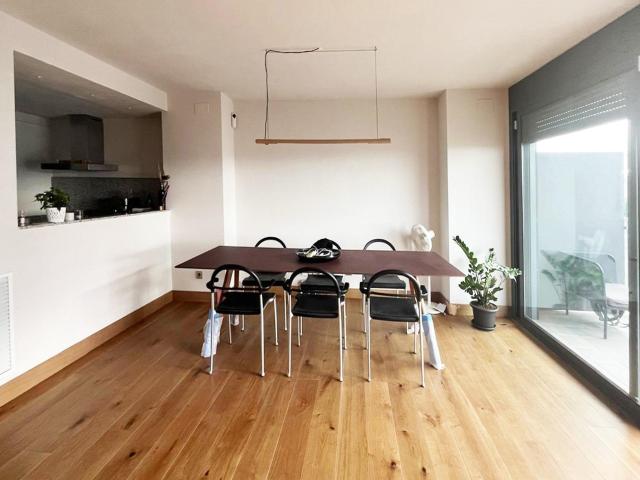 Fantástico piso reformado con vistas