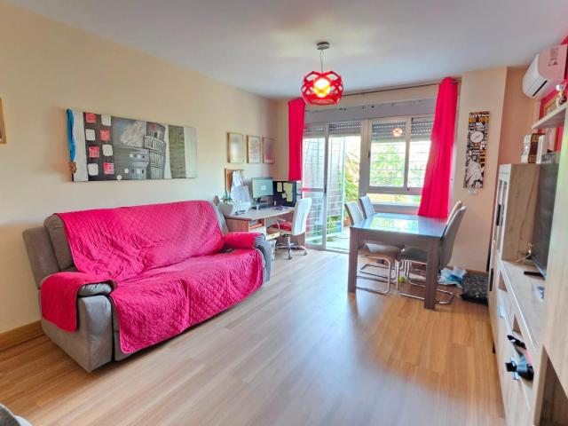 ¡FANTÁSTICO RESIDENCIAL CON PLAZA DE GARAJE Y ESPECTACULAR TERRAZA EN SEGUNDA FASE DE BULEVAR! VIVIENDA VPO