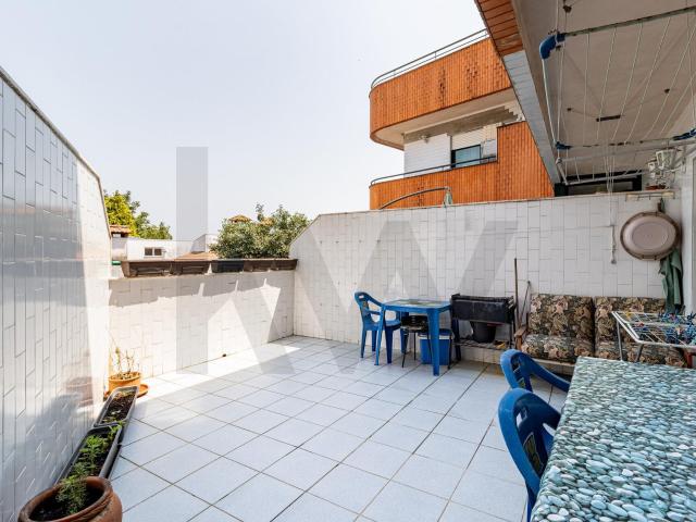 Fantástico T1 com Terraço Exclusivo e Garagem em Fiães