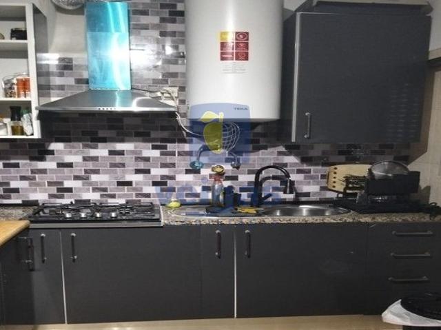 Fantástico T2 Renovado, na Av. da Liberdade – Monte Abraão
