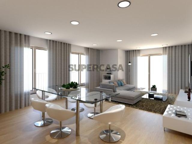 Fantástico T3+1 duplex com 265m2 novo