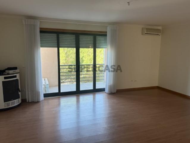 Fantastico T3 nas Colinas da Arrabida