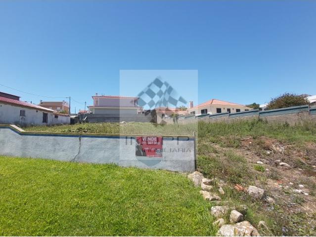 Fantástico terreno na Várzea de Sintra para construção