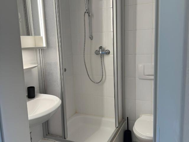 Fancy Studio in Düsseldorf Zoo/Grafenberg, Dusseldorf Amsterdam Apartments for Rent