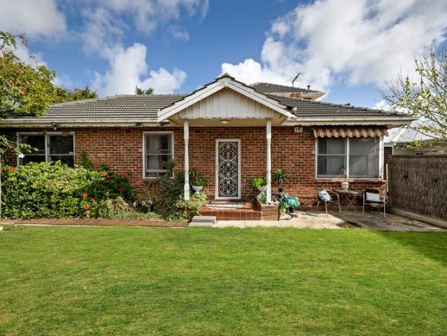Fabulous '50's Family Home
