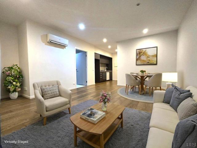 Fabulous 1 Bedroom Apartment with Secure Parking in Carlton you can't miss!