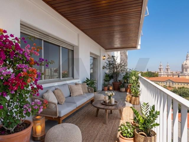 Fabulous T5+1 Apartment with 260 m2 in Estrela, Lisbon For Rent