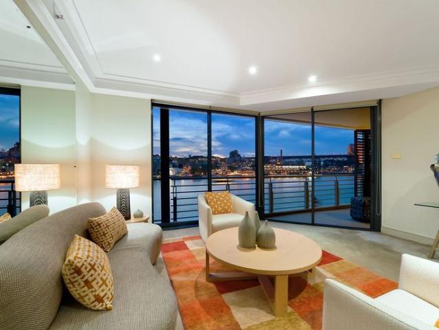 Fabulous three bedroom apartment at the Bennelong