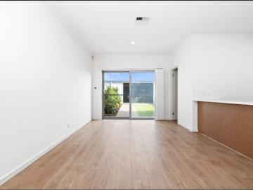 FABULOUS TOWNHOUSE IN GREAT LOCATION