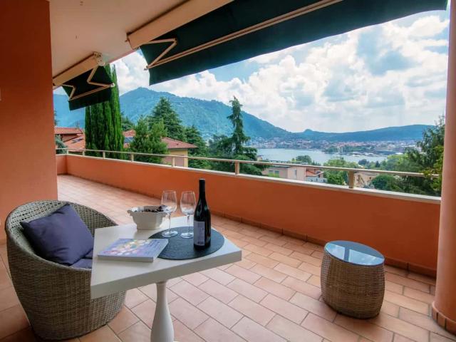 Fabulous Villa Sofia with Swimming Pool, Terrace & Lake Como View