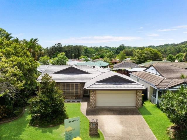 Fabulous Family Home in quiet Cul de Sac. 4 Month Lease Available