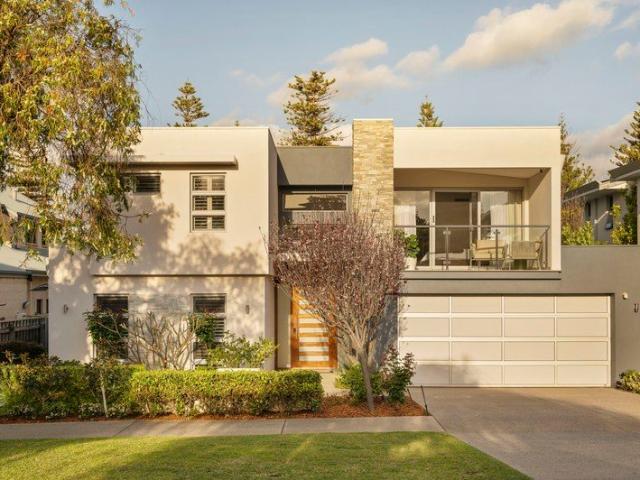 FABULOUS FAMILY LIVING IN NORTH COTTESLOE
