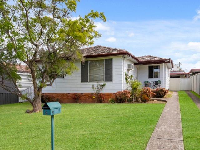 FABULOUS FIRST HOME OPEN TO VIEW SAT 26/09/2026 @ 2 2.30PM