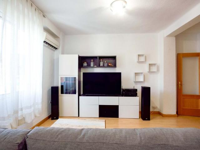Fabulous flat in Campanar area