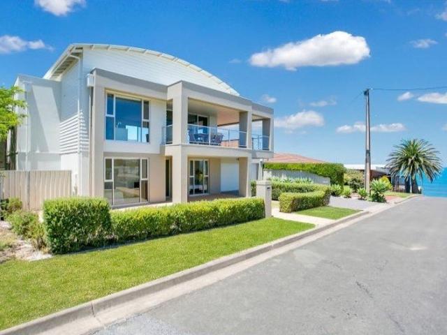 Fabulous Home in Ultimate Location