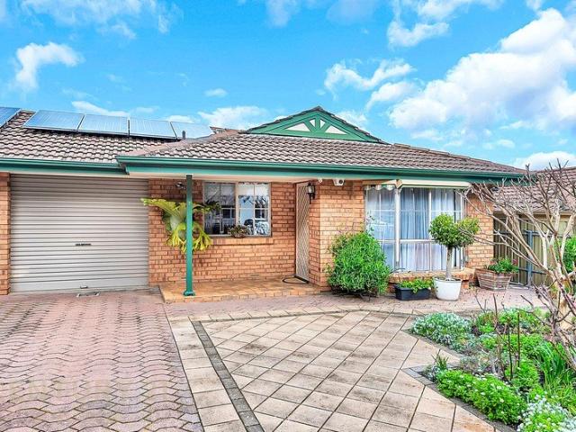FABULOUS LOCATION 3 BEDROOMS SOLAR PANELS PETS NEGOTIABLE