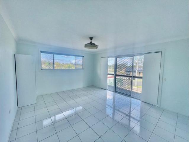FABULOUS LOCATION, USE LARGE TILED ROOM WITH BALCONY AS 4TH BED OR MEDIA/OFFICE, 1/2 TENNIS COURT, UNDERCOVER AREA