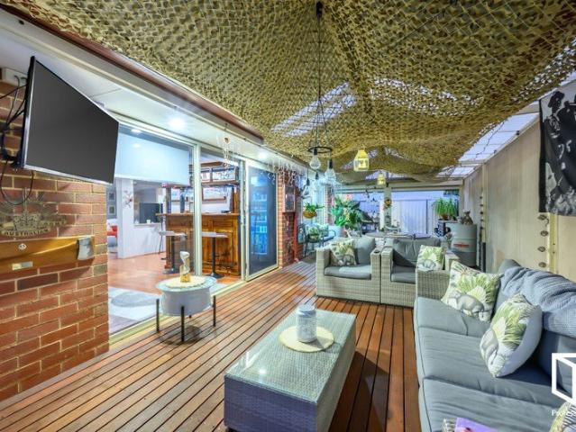 Fabulous location. Family Home in Meadow Springs