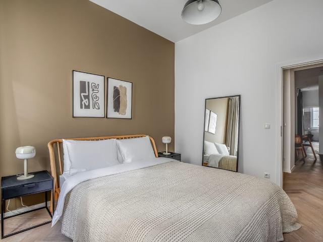 Fabulous Meidling 2BR Furnished & Equipped, Vienna Amsterdam Apartments for Rent