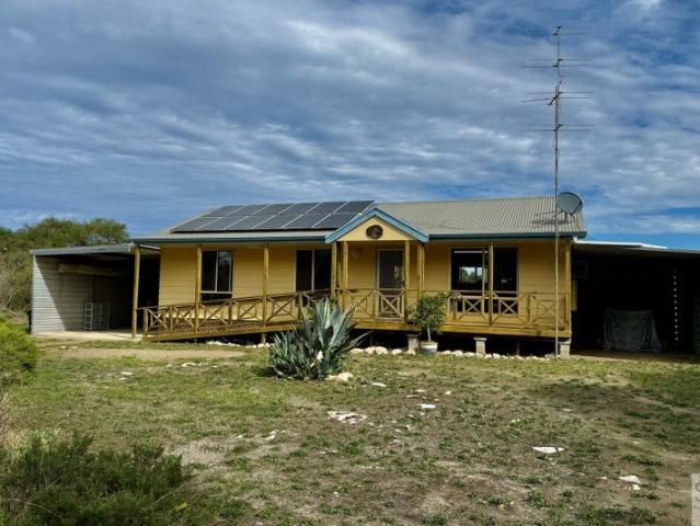 Fabulous Opportunity in Beachside Suburb