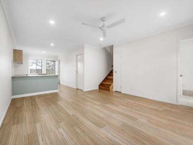 Fabulous rental property in convenient Rangeville location!