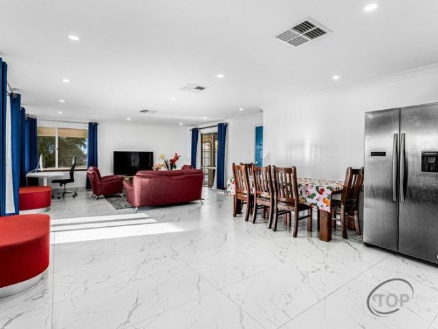 FABULOUS RENOVATED RHSZ HOME WITH BREATHTAKING VIEWS!