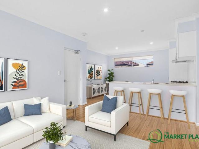 FABULOUS REAR 2 BEDROOOM 2 BATHROOM APARTMENT