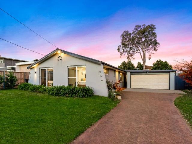 Fabulous Single Level Living in Convenient Location