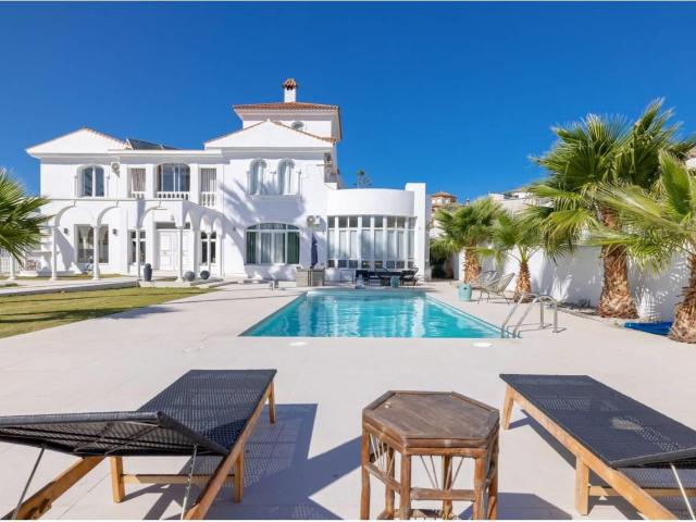 Fabulosa villa en Santa Margarita 933m² La Línea de la Concepción