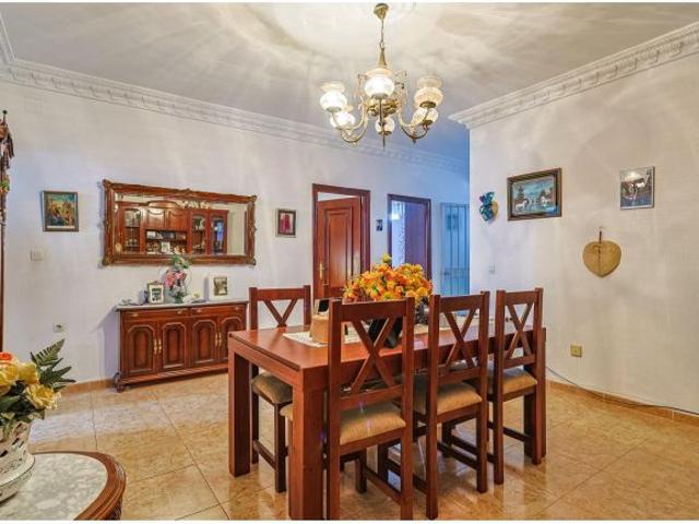 FABULOSA CASA EN EL GORDILLO
