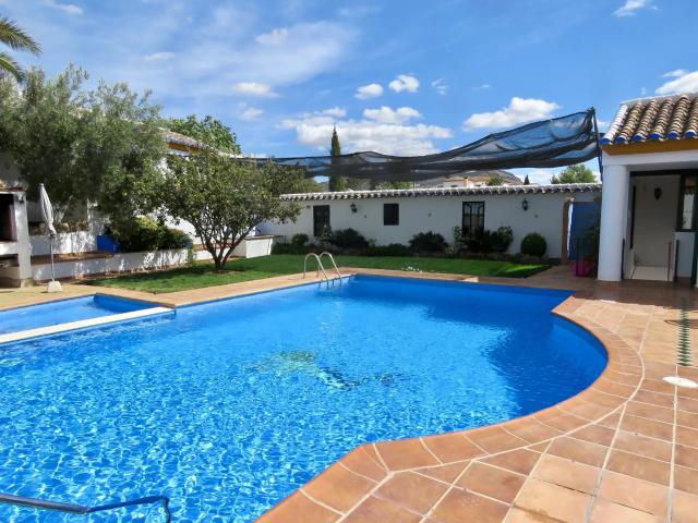 Fabulosa casa familiar Fantástica casa familiar con un enorm. 470m² Priego de Córdoba