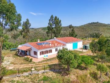 Fabulosa herdade com duas habitações, estábulos e três lagos 0m² Santa Clara a Velha