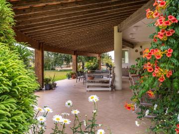 Fabulosa moradia contemporânea com casa de convidados em San. 786m² Abitureiras