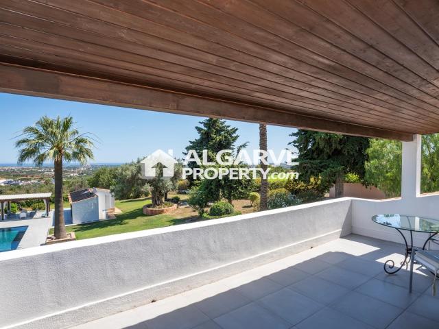 Moradia T5 com Vista Mar em Boliqueime | Perto de Vilamoura