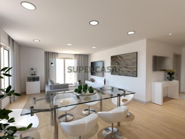 Novo T2+1 Duplex com Terraço de 90m² e Varanda no Montijo