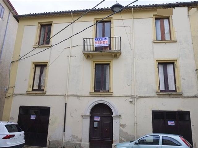 Fabbricato Centro Storico in vendita a Spezzano della Sila